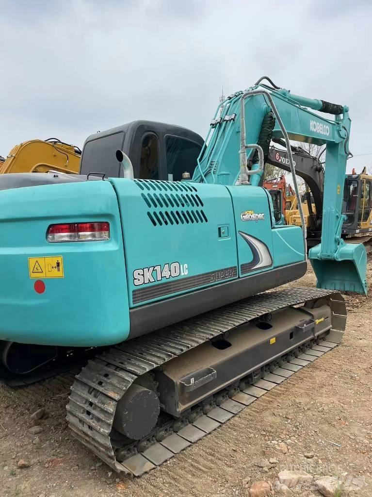 Kobelco SK140 Гусеничные экскаваторы