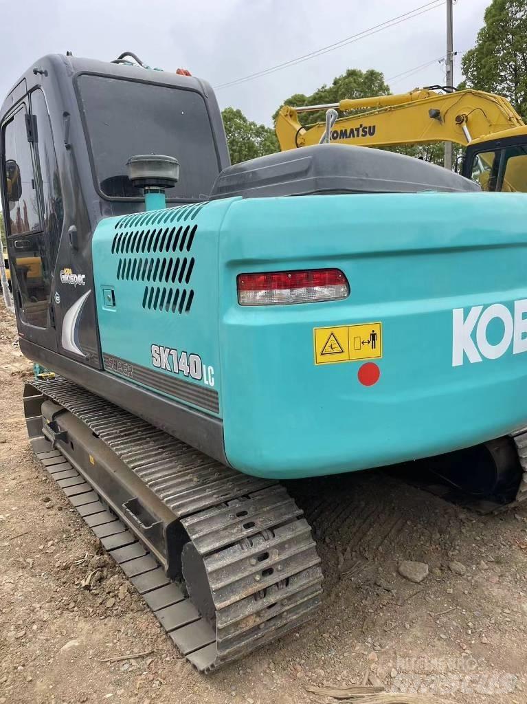 Kobelco SK140 Гусеничные экскаваторы