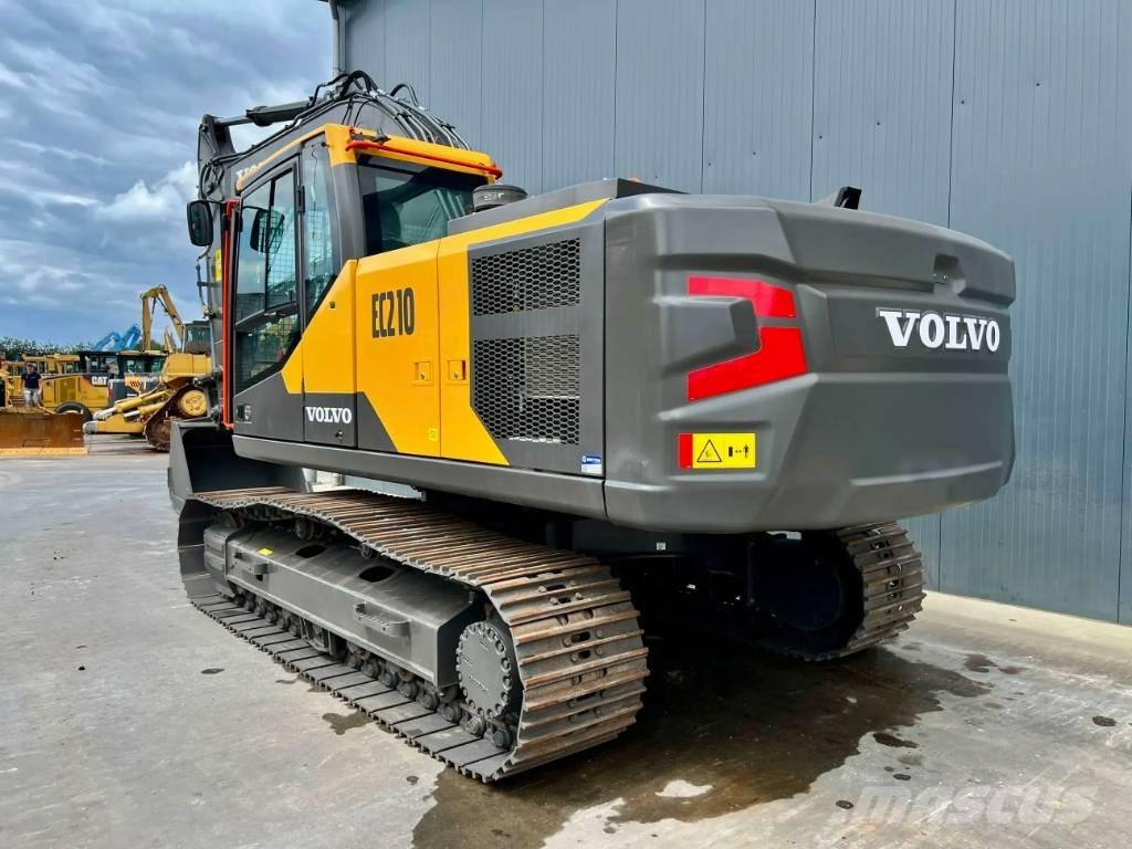 Volvo EC210 Гусеничные экскаваторы