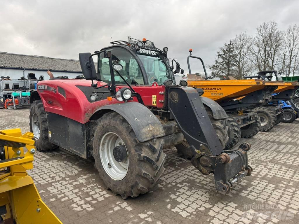 CASE Farmlift Телескопические погрузчики
