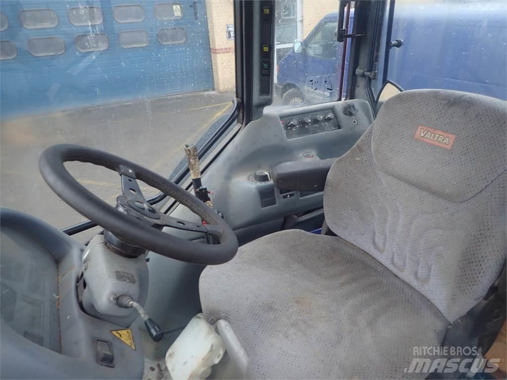 Valtra 900 Трактора