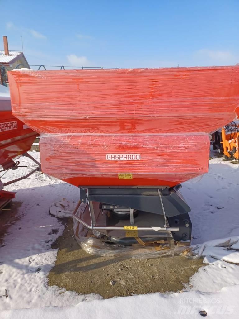 Maschio Zeno 24 Разбрасыватели минеральных удобрений