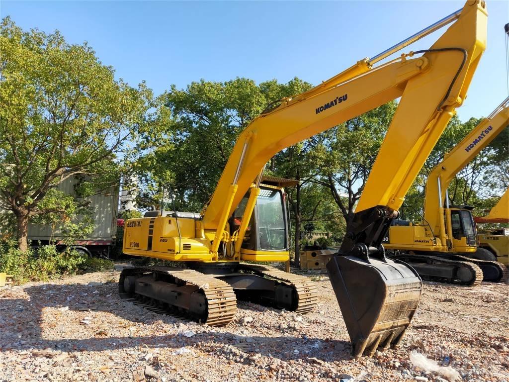 Komatsu PC 200-6 Гусеничные экскаваторы
