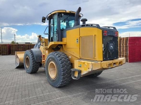 John Deere 624K Фронтальные погрузчики