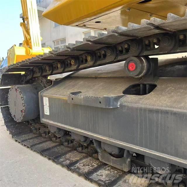 Komatsu PC 210 Гусеничные экскаваторы