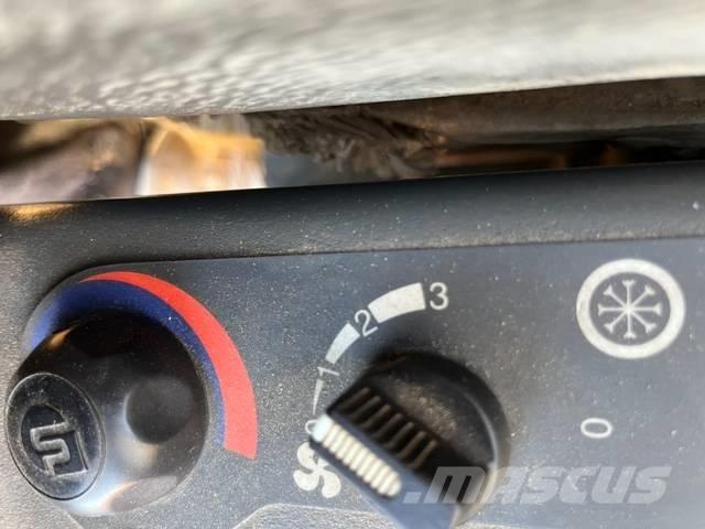 Komatsu PC 75 Малые экскаваторы 7т-12т