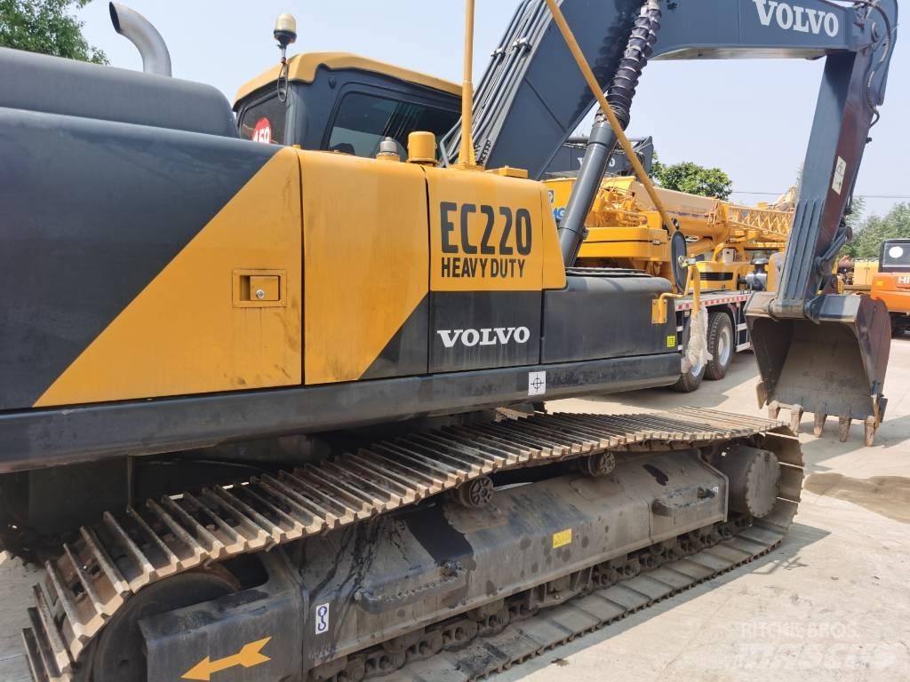 Volvo EC 220 DL Гусеничные экскаваторы