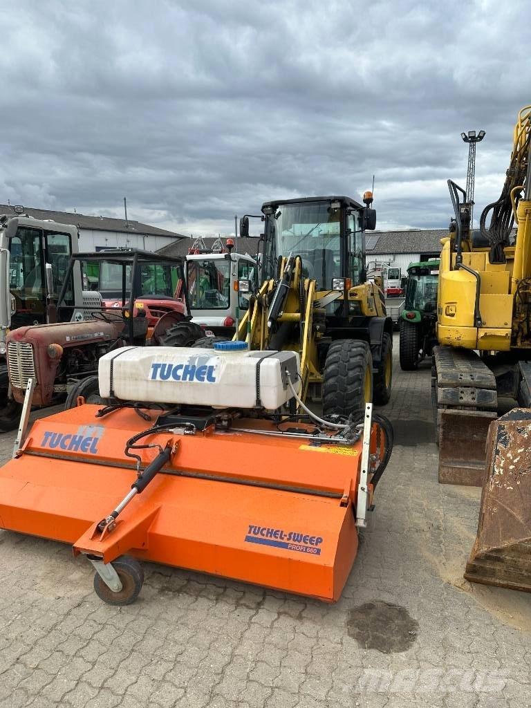 Yanmar V 100 Малые погрузчики