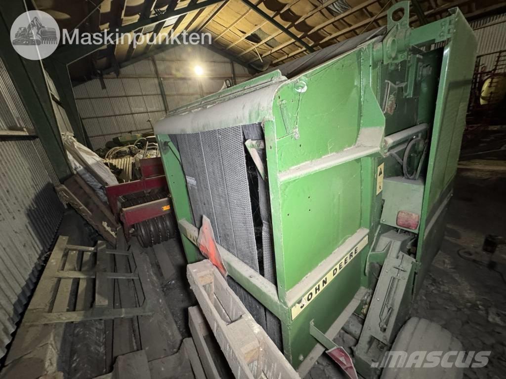 John Deere 545 Рулонные пресс-подборщики