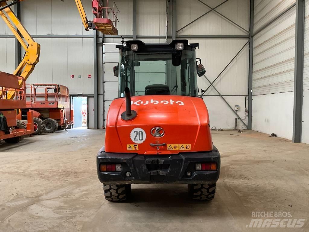 Kubota R 065 Фронтальные погрузчики