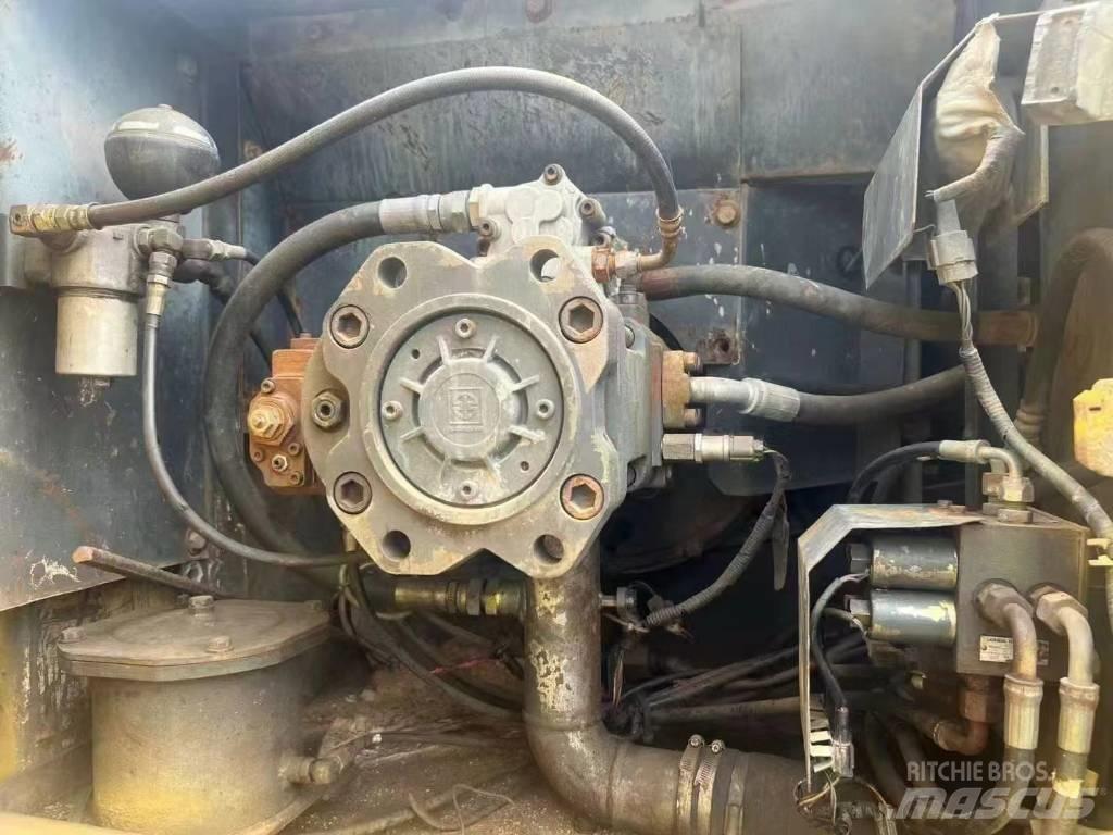 Sumitomo SH200A3 Гусеничные экскаваторы