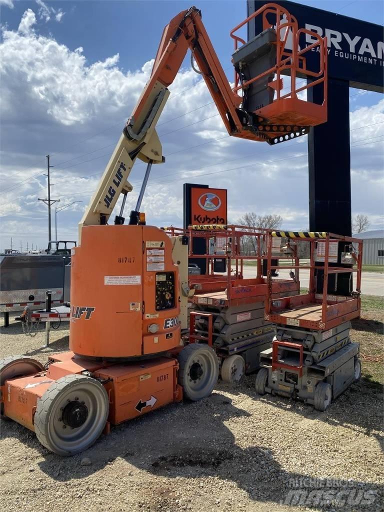JLG E300AJP Коленчатые подъемники