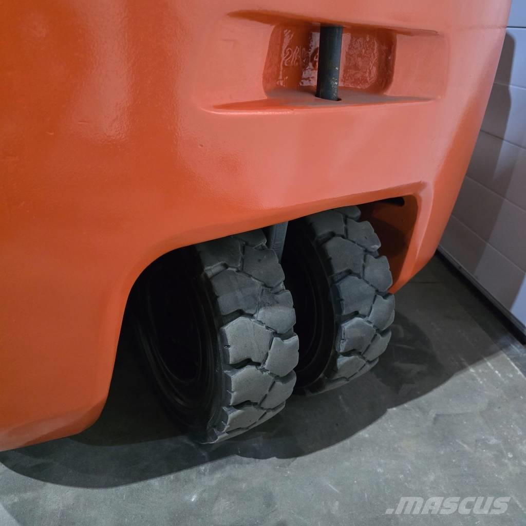 Toyota 8 FBEK 16 T Электропогрузчики