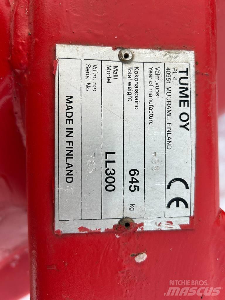 Esko LL300 Снегоуборщики