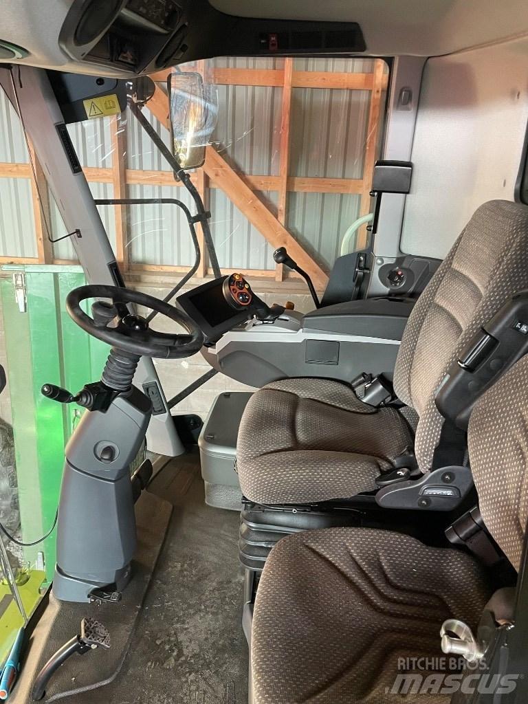 CLAAS Tucano 440 Зерноуборочные комбайны