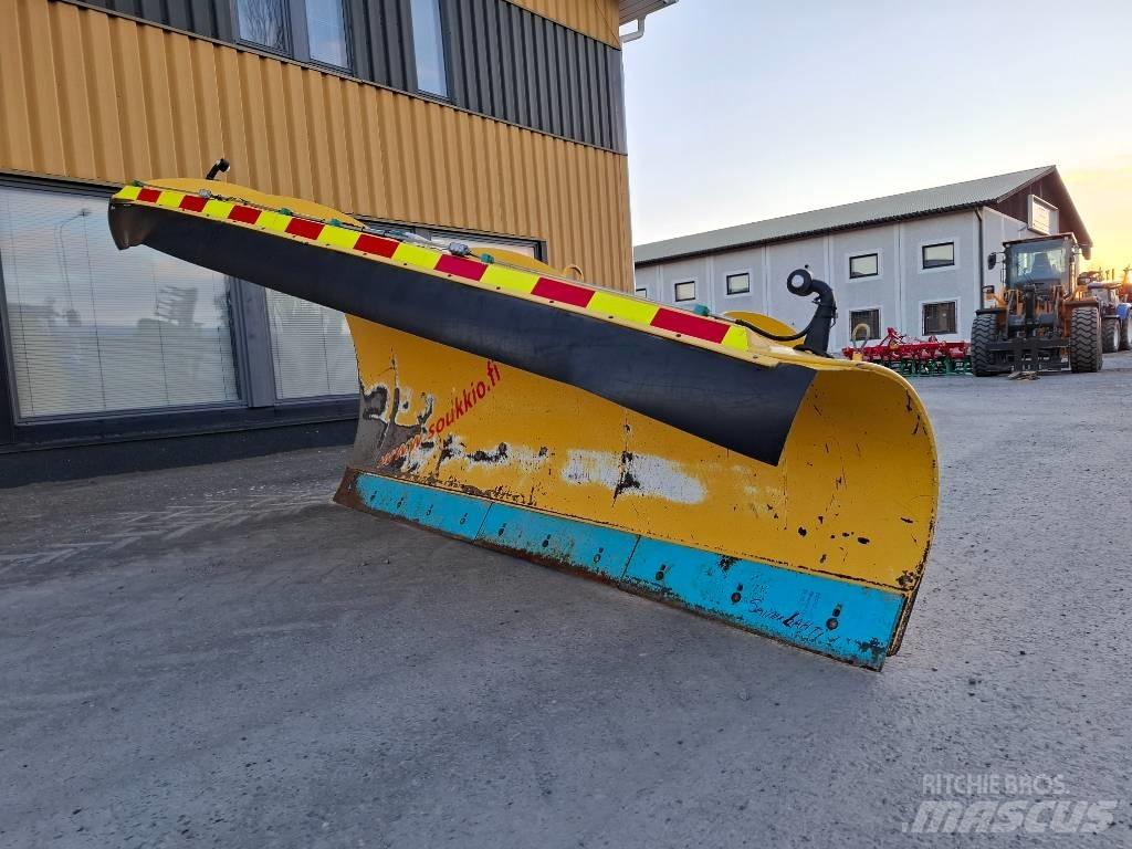 Soukkio AK 3400 Снежные отвалы и плуги