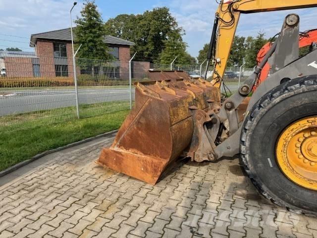 Volvo L 90 F Фронтальные погрузчики