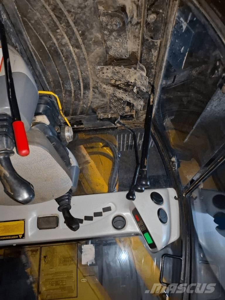 JCB JZ 70 Малые экскаваторы 7т-12т