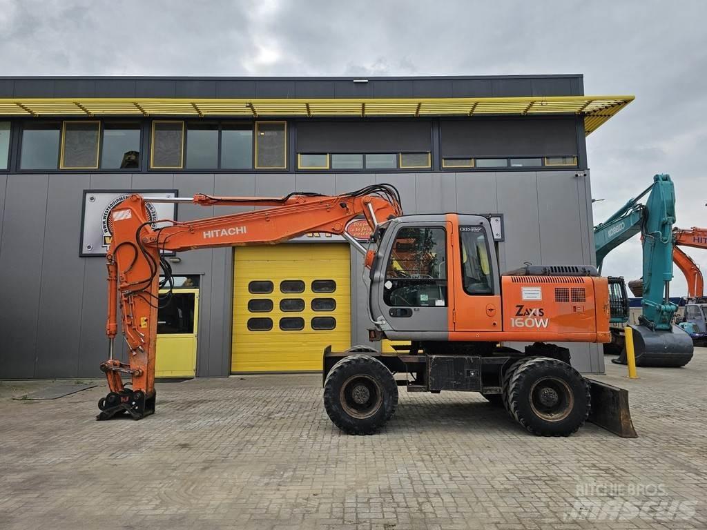 Hitachi ZX160W Колёсные экскаваторы