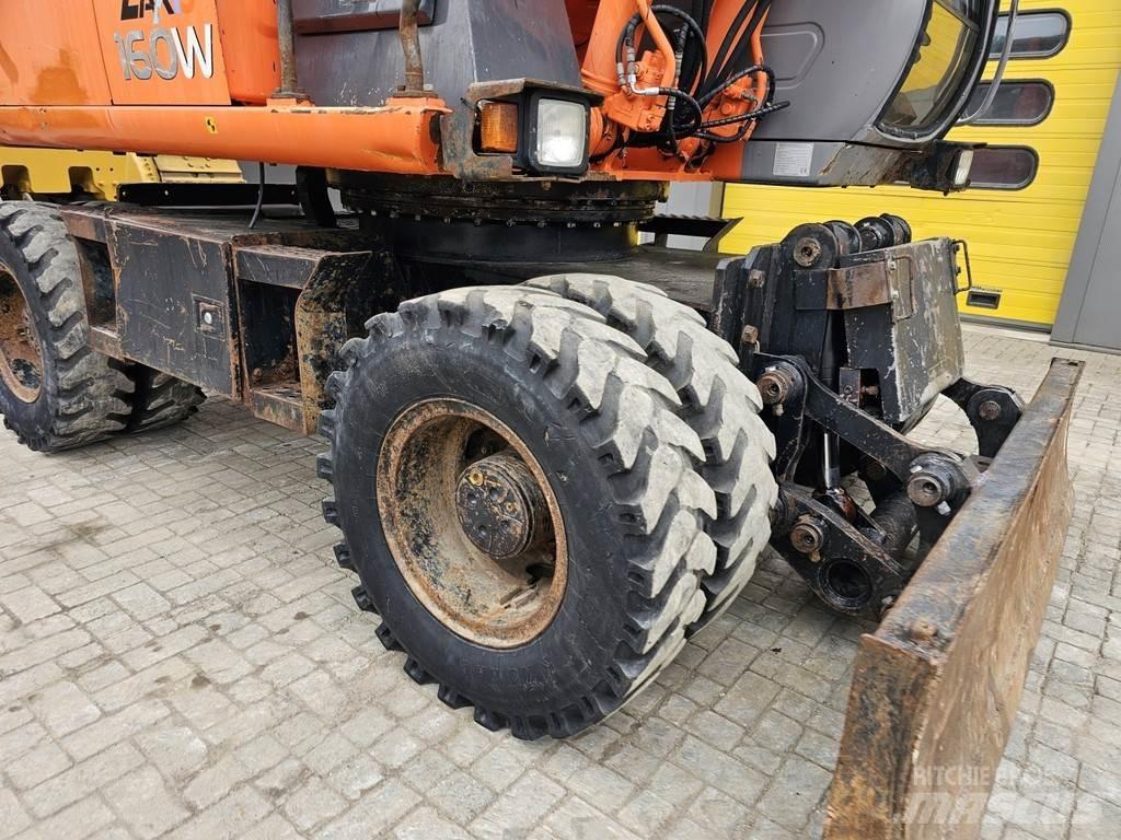 Hitachi ZX160W Колёсные экскаваторы