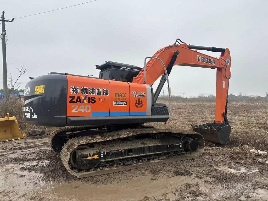 Hitachi ZX 240 Гусеничные экскаваторы