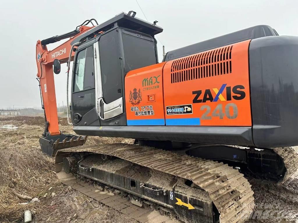 Hitachi ZX 240 Гусеничные экскаваторы