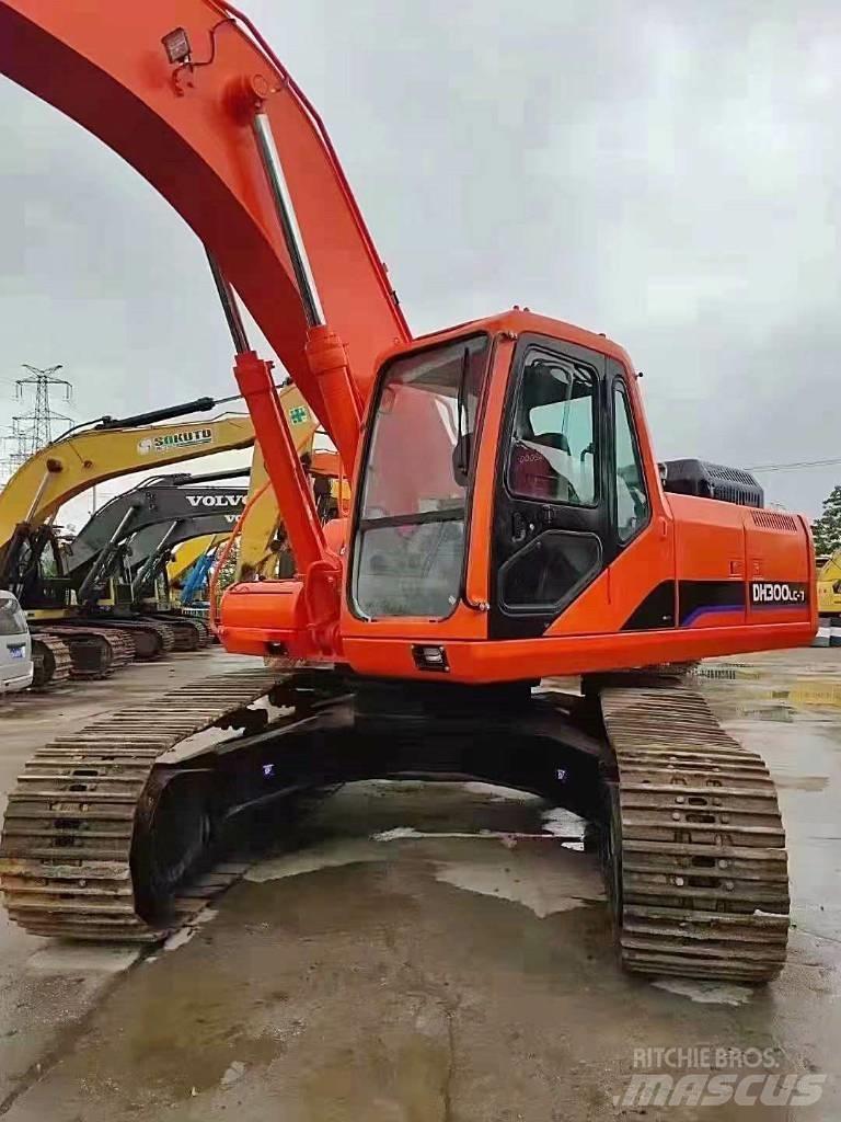 Doosan 300 Гусеничные экскаваторы