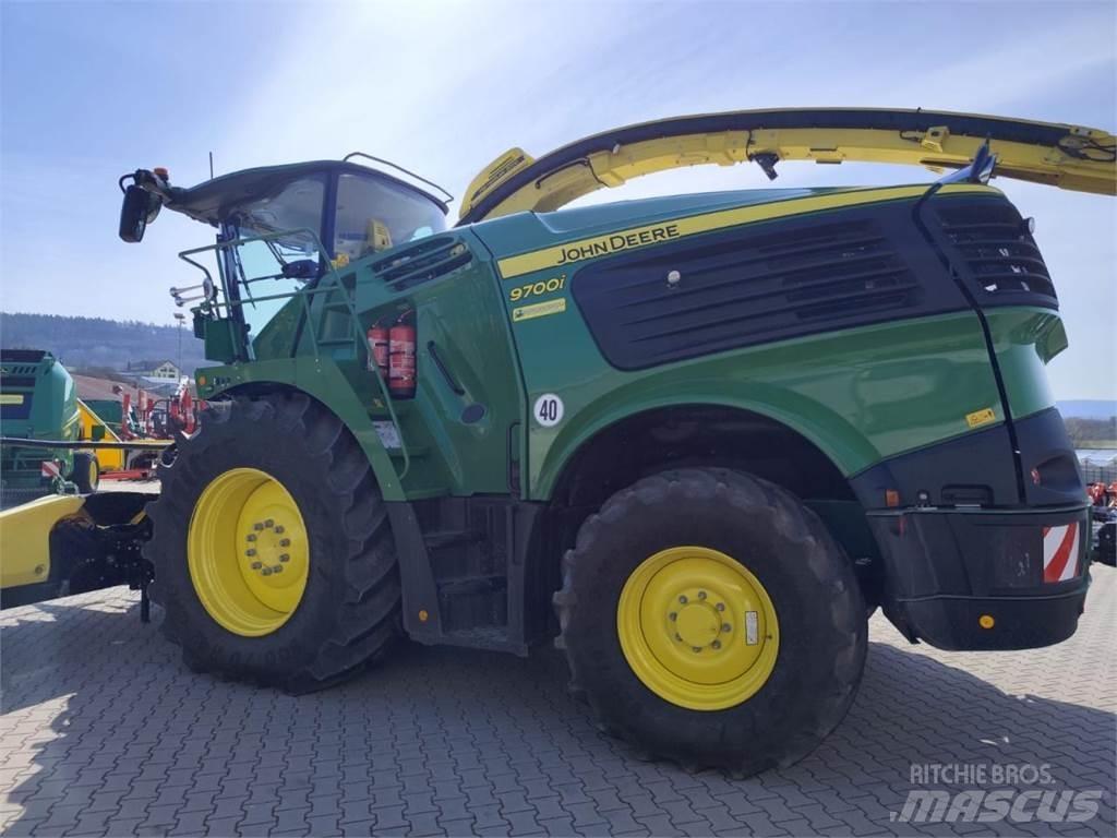 John Deere 9700i Самоходные кормоуборочные комбайны