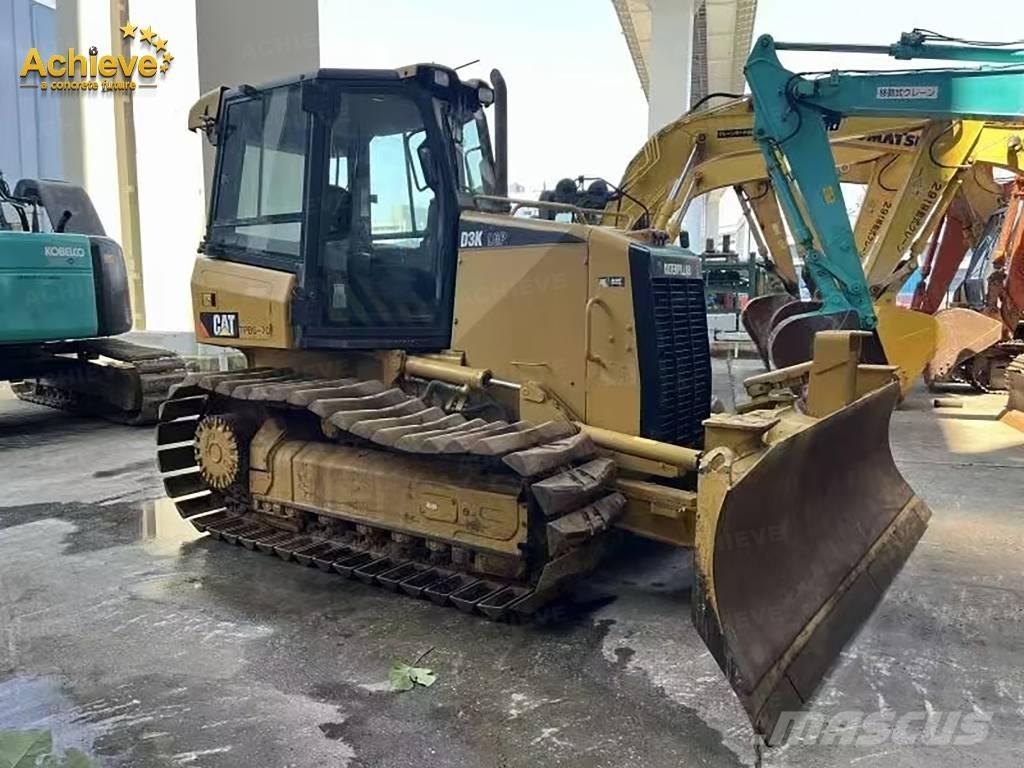 CAT D 3 Гусеничные бульдозеры
