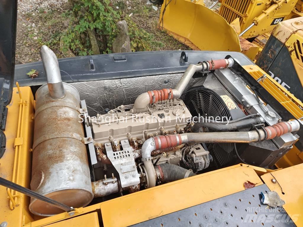 Hyundai 260 LC Гусеничные экскаваторы