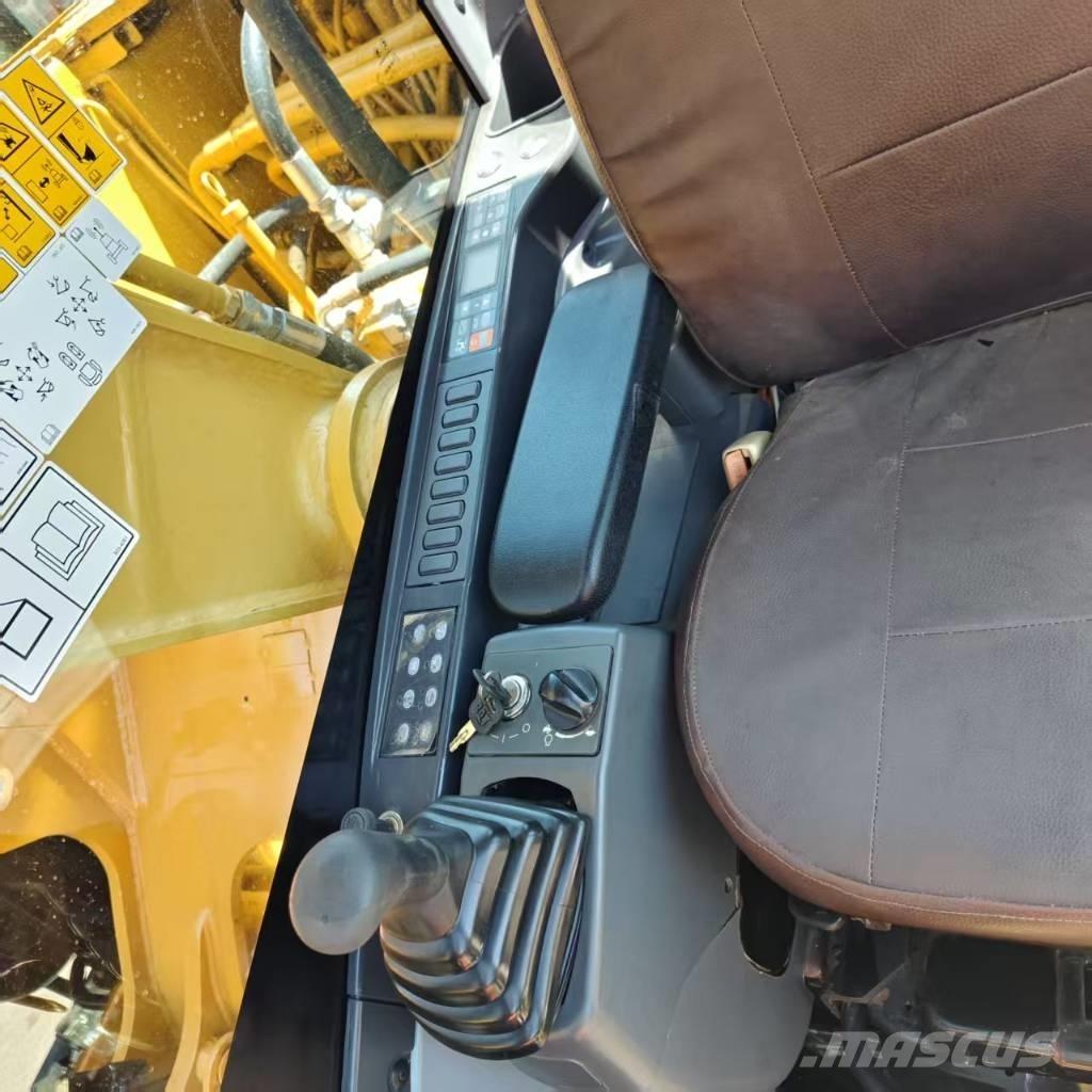 CAT 320 D Гусеничные экскаваторы