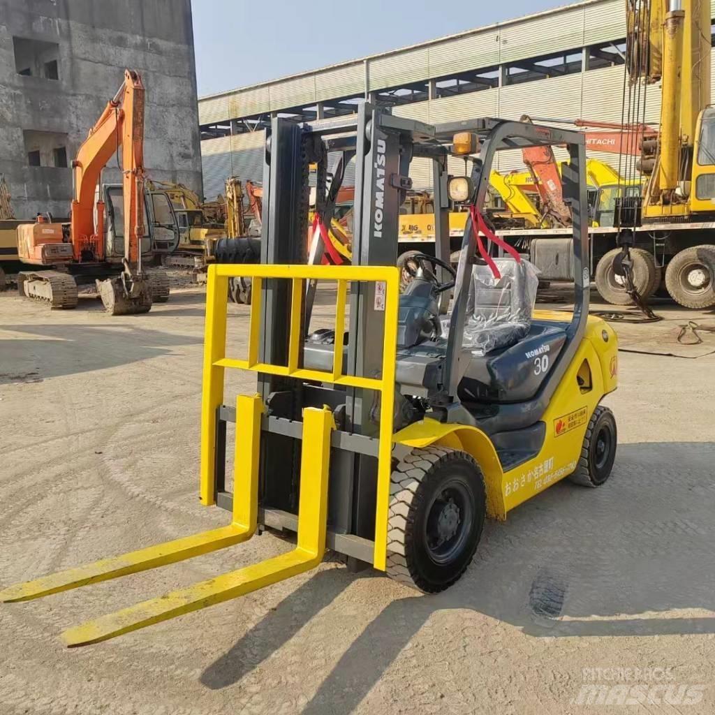 Komatsu FD 30 Дизельные погрузчики
