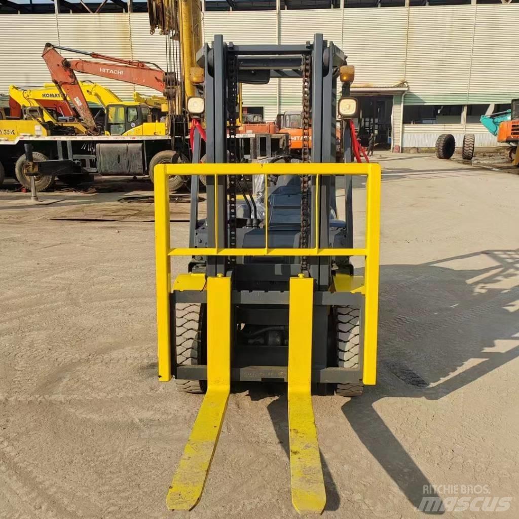 Komatsu FD 30 Дизельные погрузчики
