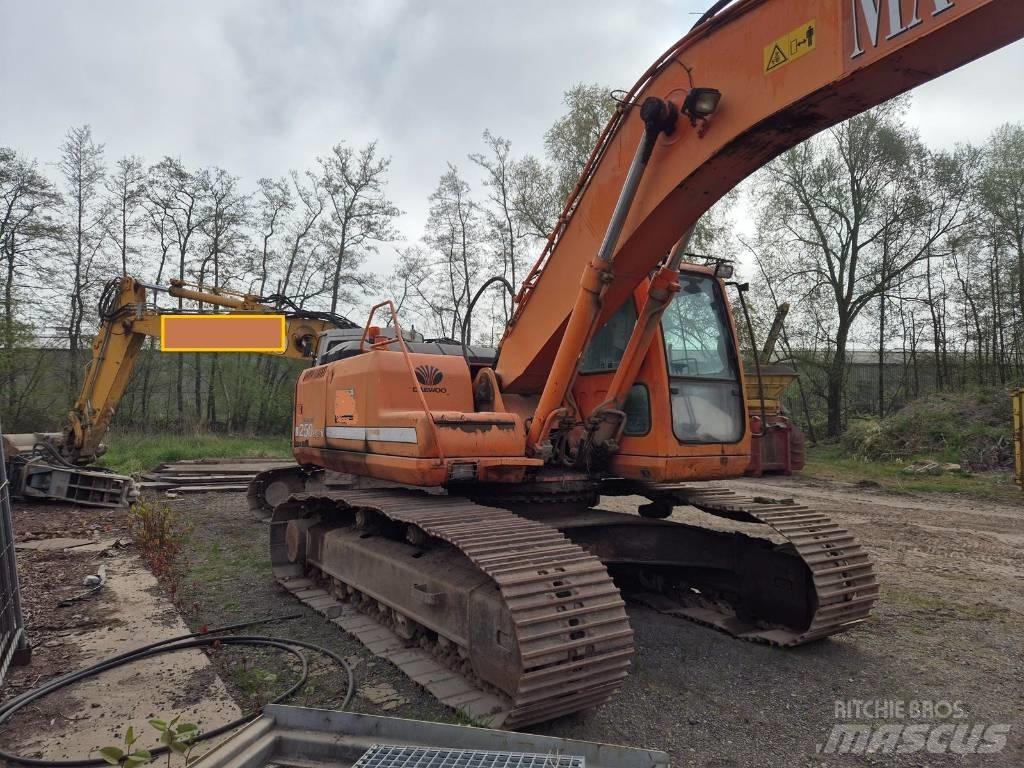Daewoo S250 Гусеничные экскаваторы