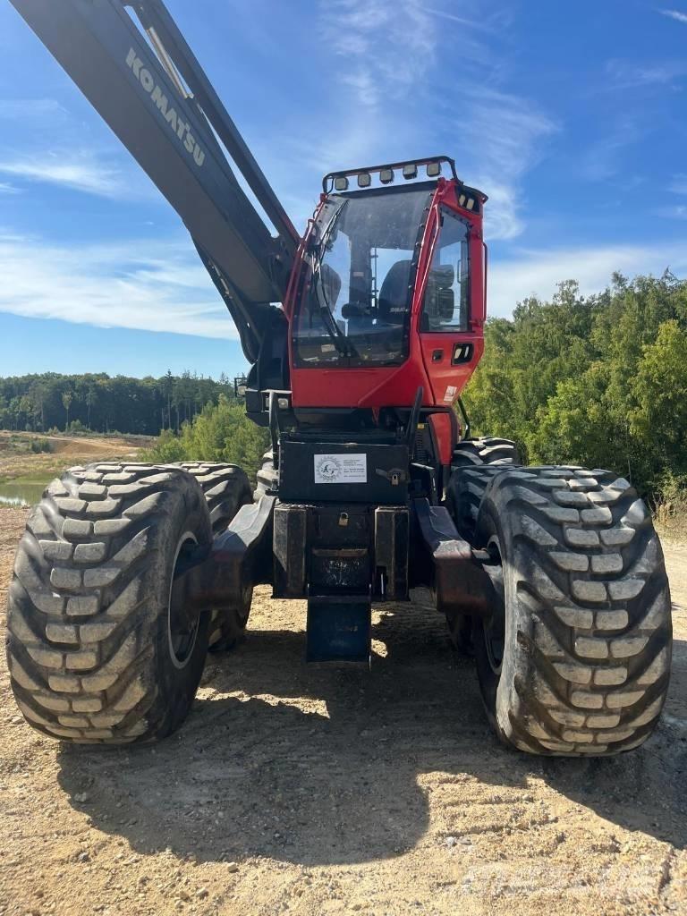 Komatsu 951 Харвестеры