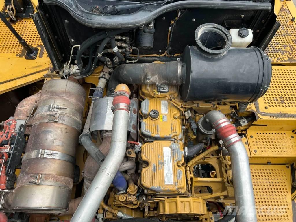 CAT 735 | 735B Шарнирно-сочленённые самосвалы