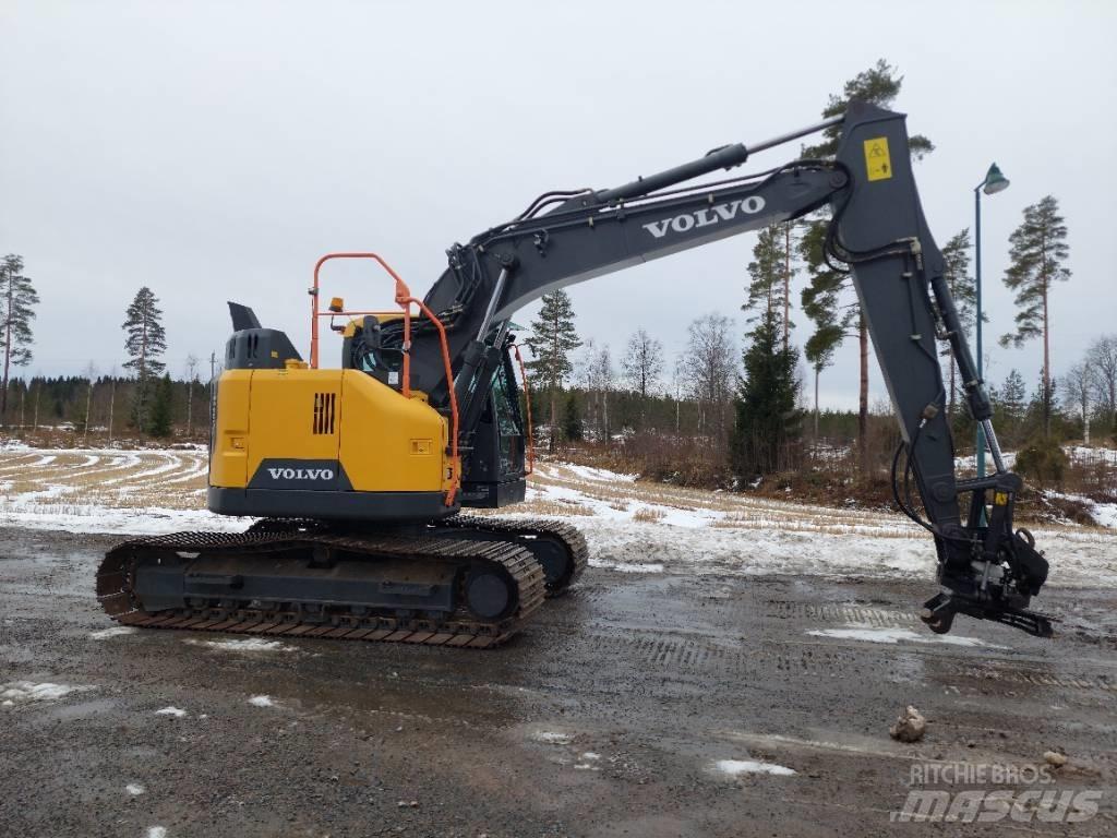 Volvo ECR 145 EL Гусеничные экскаваторы