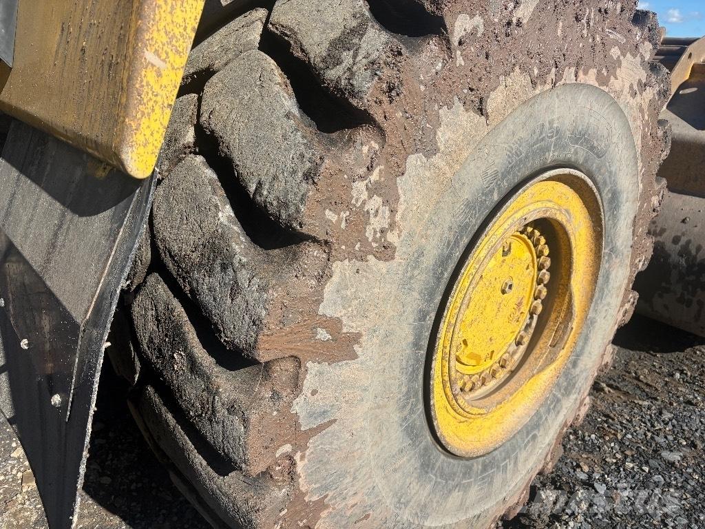 Komatsu WA 500-7 Фронтальные погрузчики