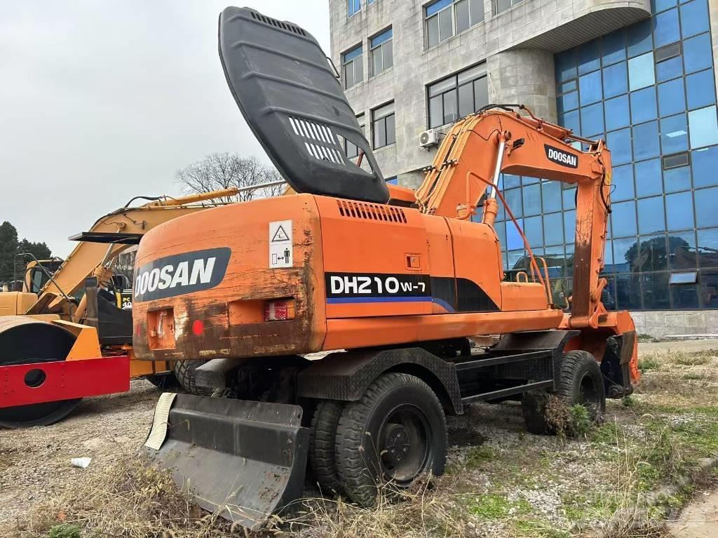 Doosan DH 210 W Колёсные экскаваторы