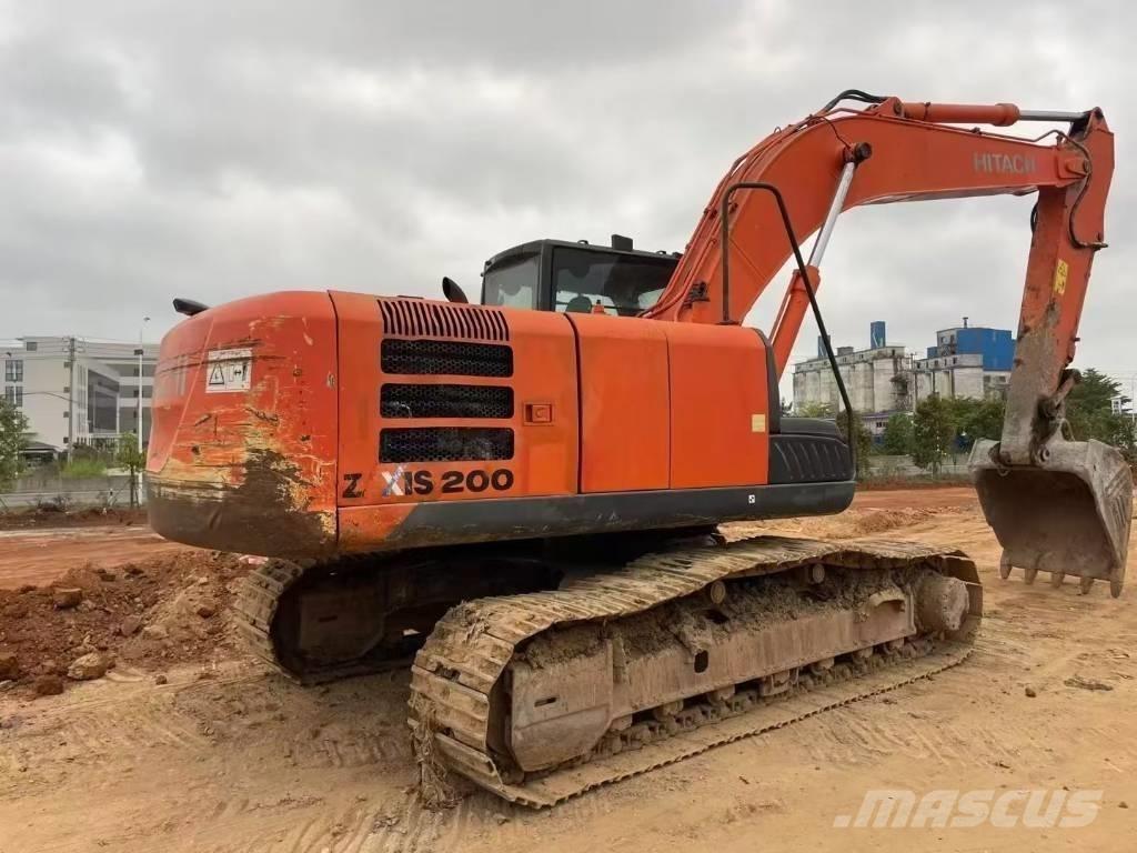 Hitachi ZX 200 Гусеничные экскаваторы