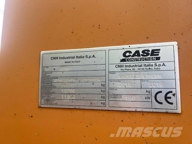 CASE 921 F Фронтальные погрузчики