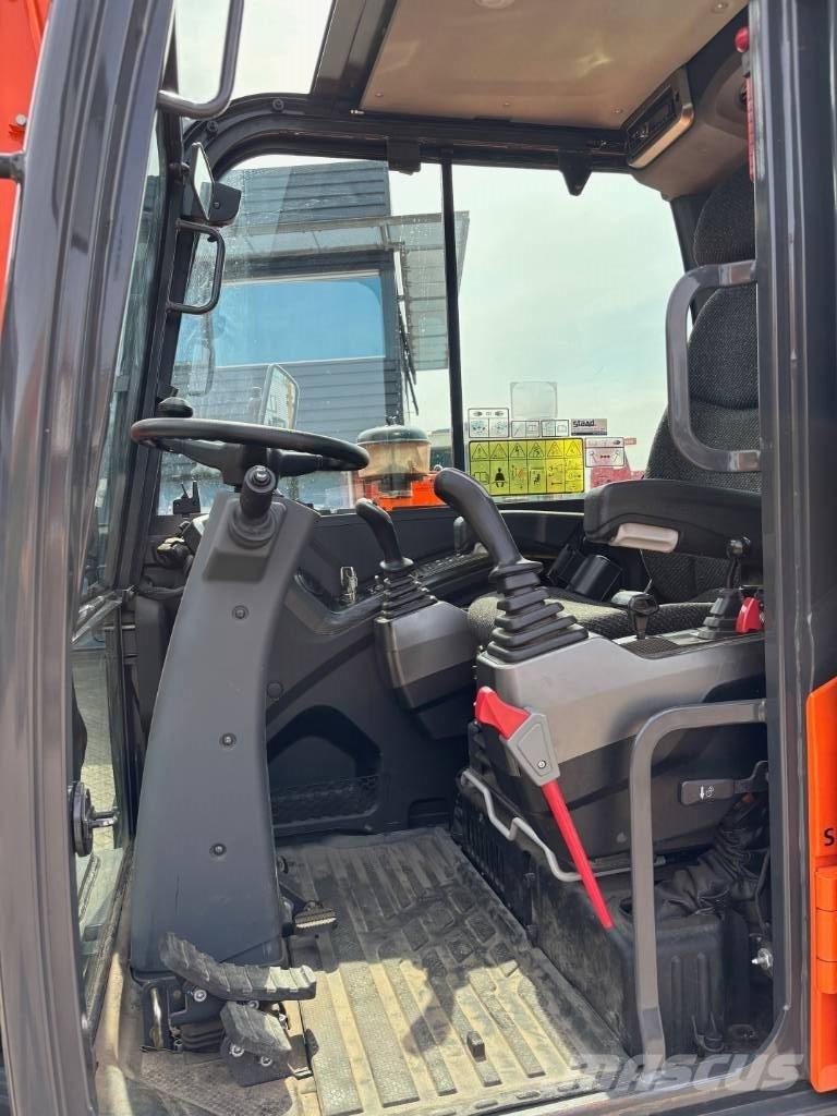 Doosan DX 57 Колёсные экскаваторы