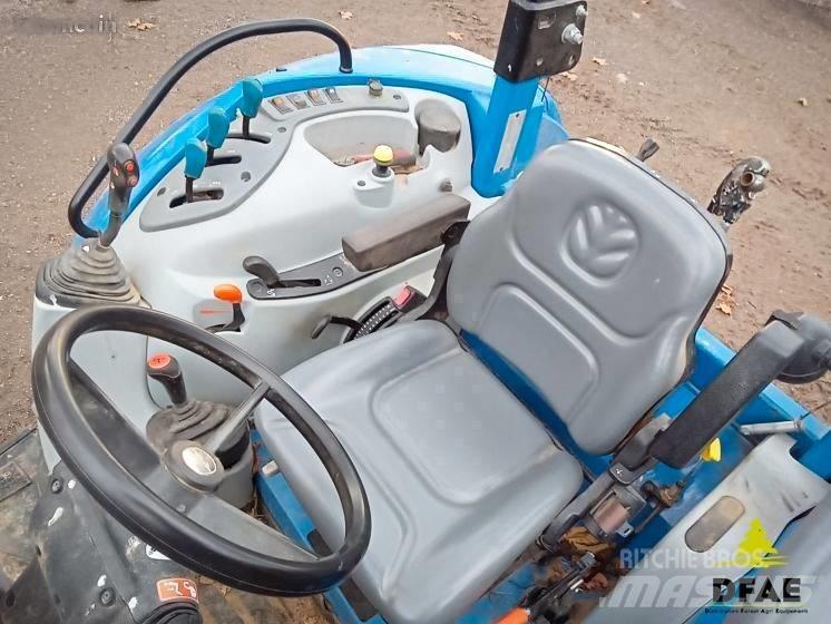 New Holland T 4.85 Трактора