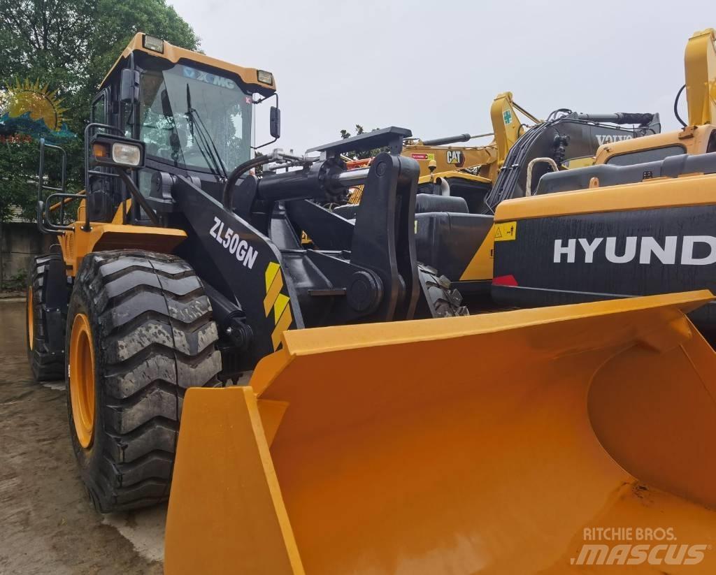 XCMG ZL 50 GN Фронтальные погрузчики