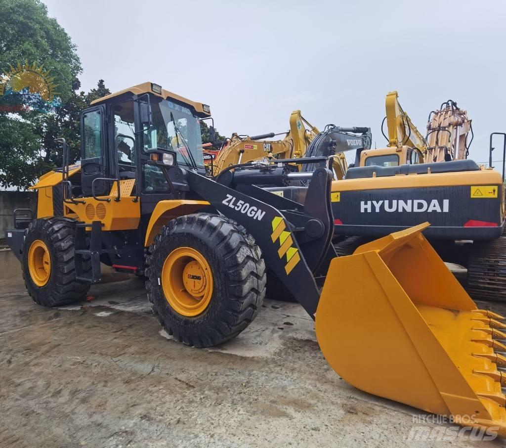 XCMG ZL 50 GN Фронтальные погрузчики