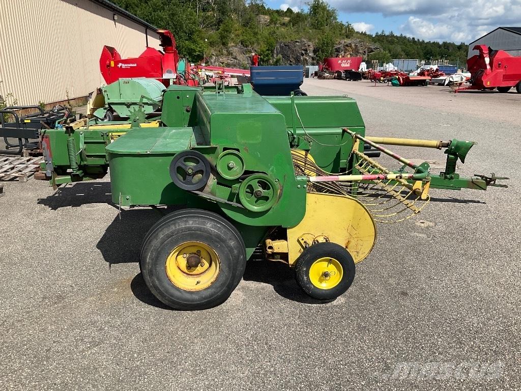 John Deere 440 Тюковые пресс-подборщики