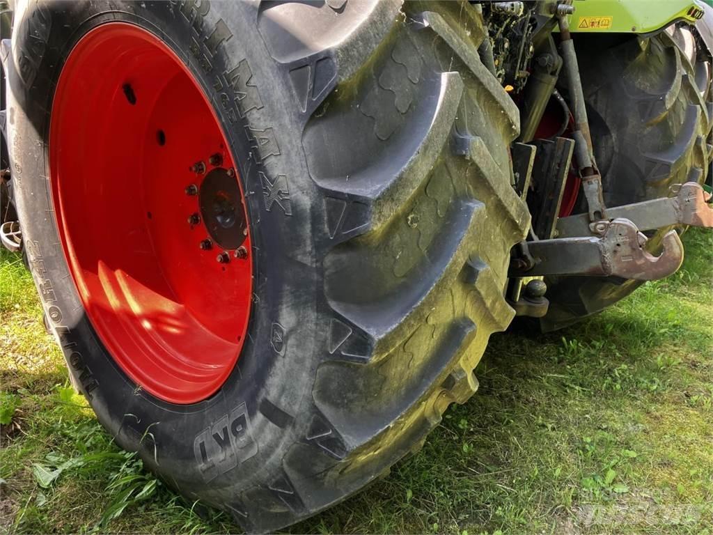 CLAAS Axion 850 Трактора
