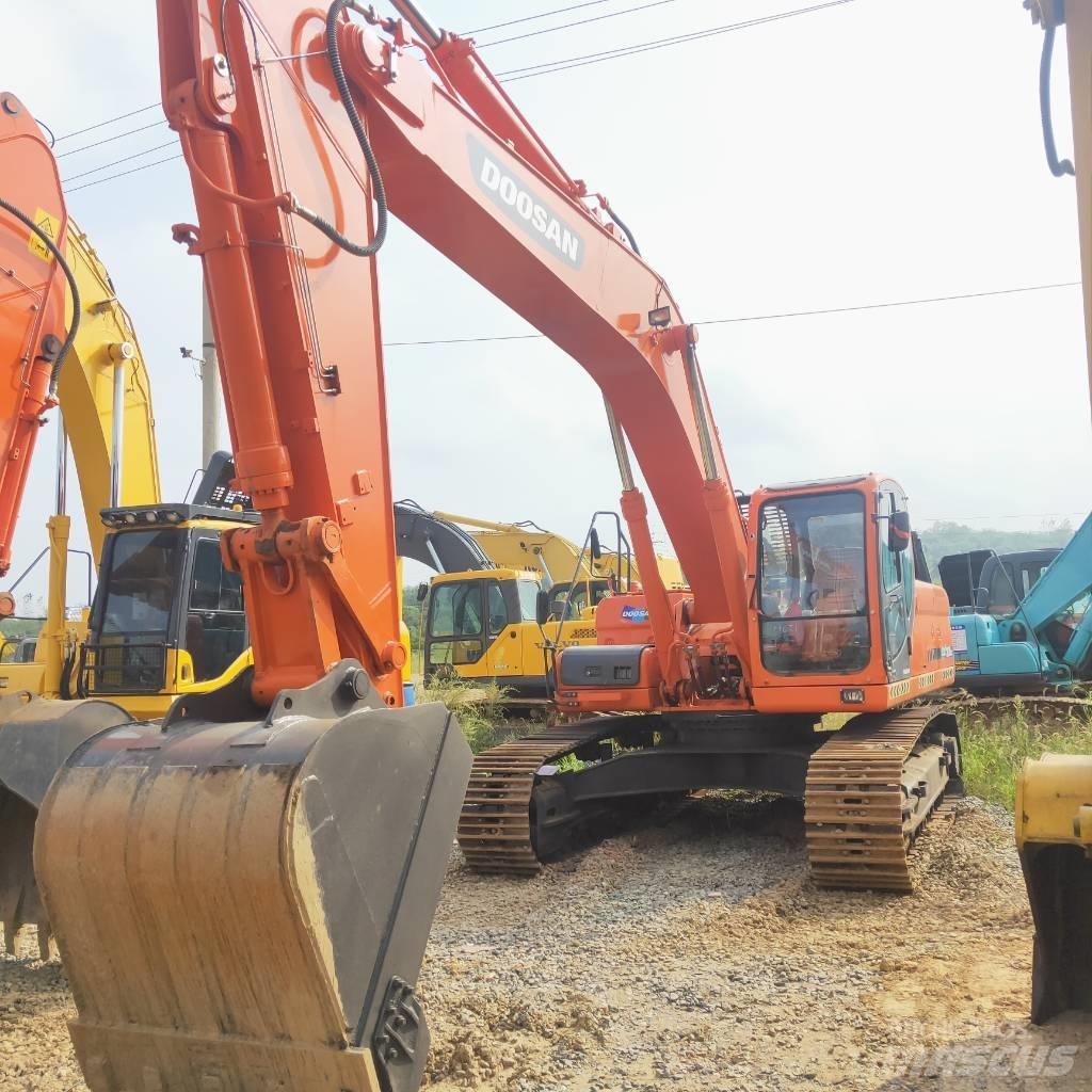 Doosan DX 300 LC Гусеничные экскаваторы