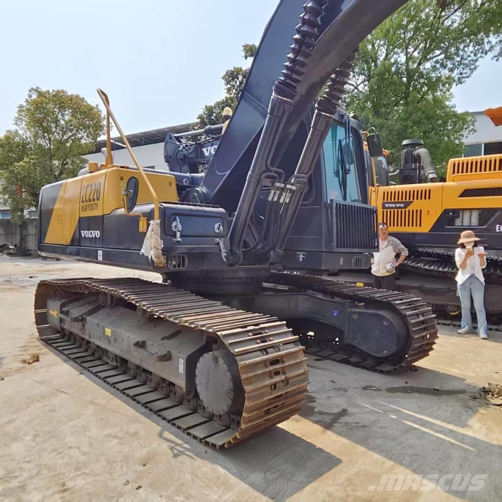 Volvo EC 220 DL Гусеничные экскаваторы