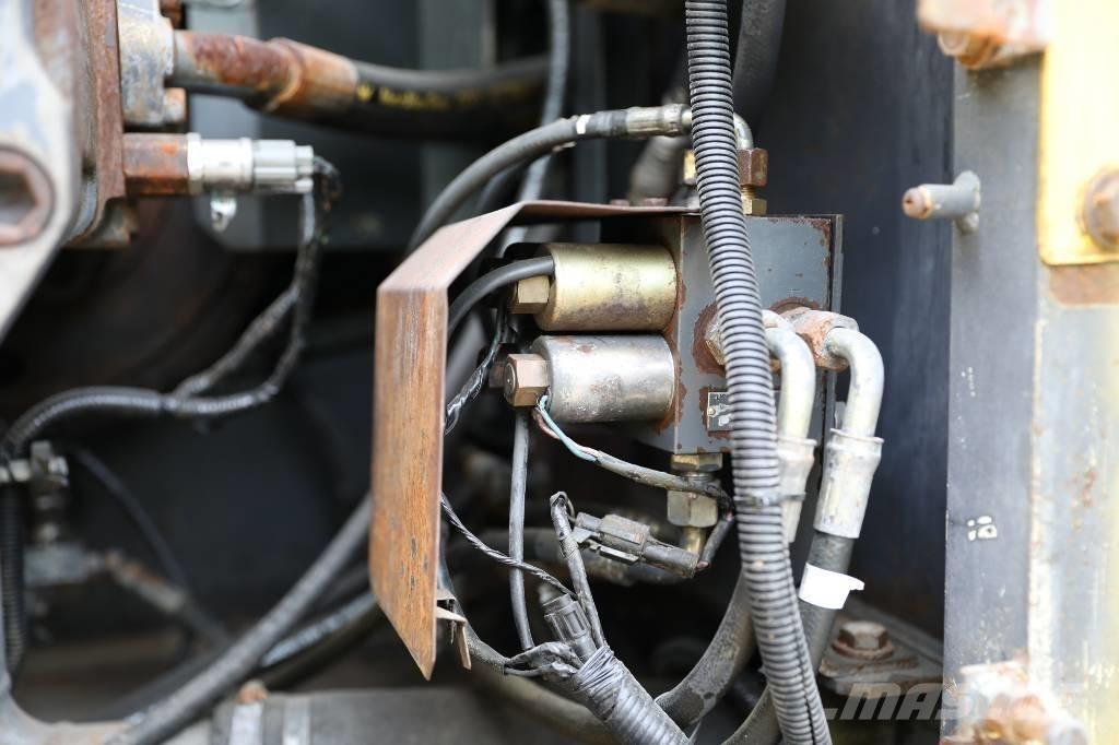 Sumitomo SH200A3 Гусеничные экскаваторы